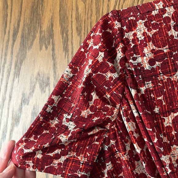 Elegant blouse - Picture 4 of 5